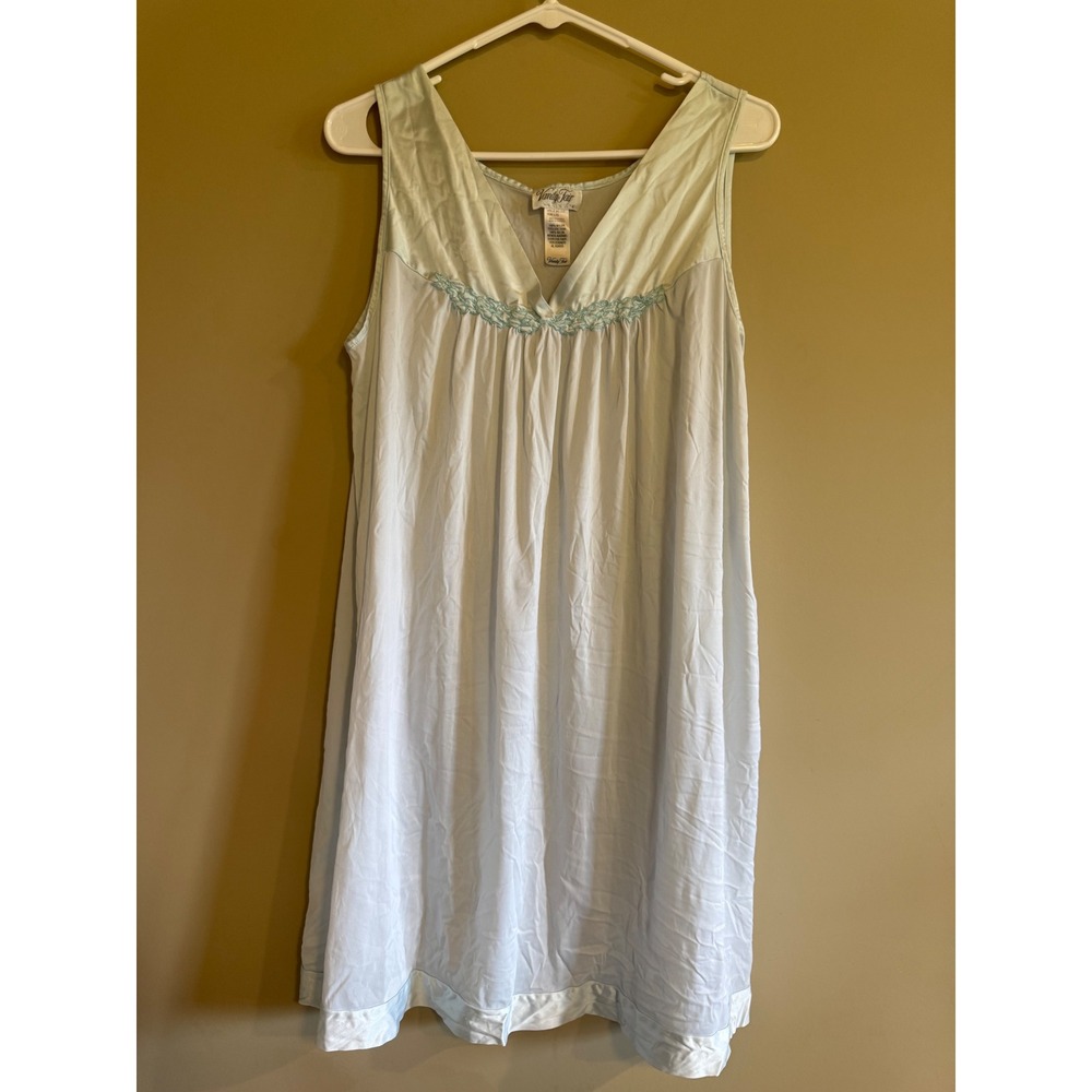 Vanity Fair Blue Nylon Nightgown Sleeveless Embroidered V-Neck Chemise Large